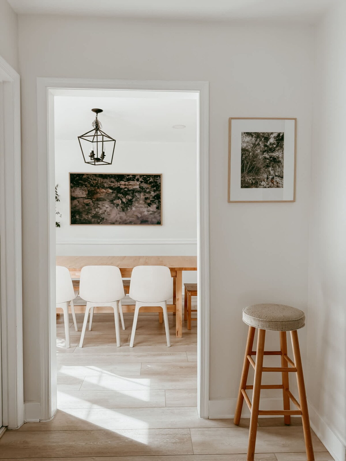 Dining area image 3