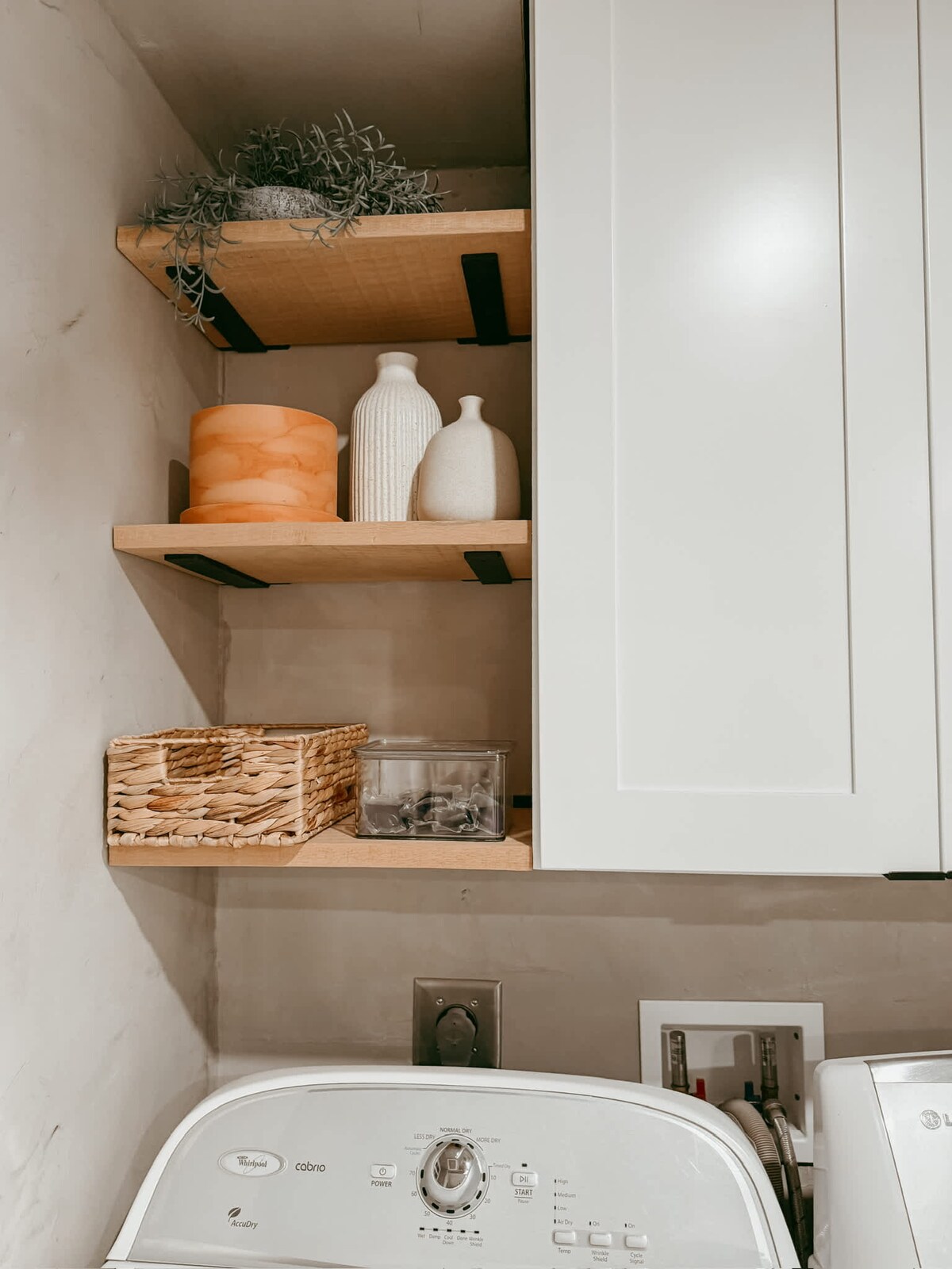 Full bathroom 3 image 3